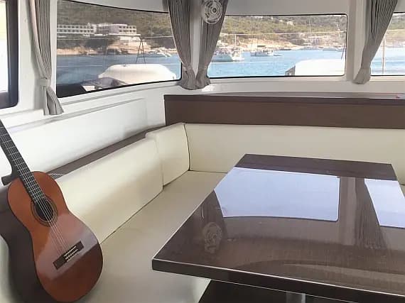 Lagoon 46 in Athens / Alimos Marina - Photo 3