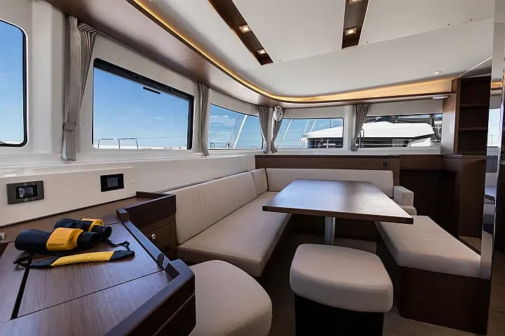Lagoon 46 in Sicily / Furnari / Marina Portorosa - Photo 3