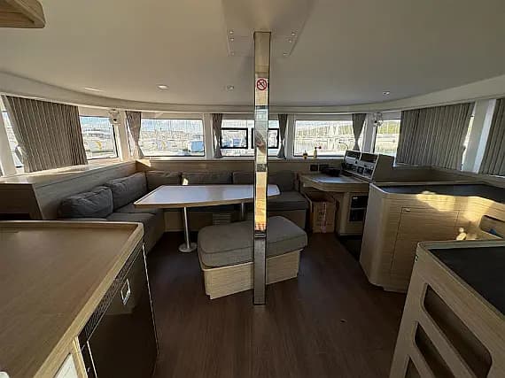 Lagoon 42 in Sukošan / D-Marin Dalmacija Marina - Photo 2