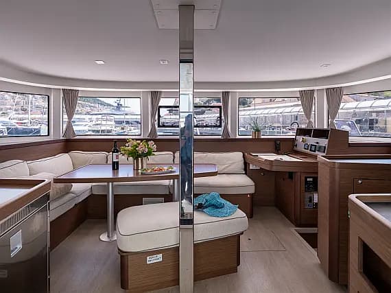 Lagoon 42 in Dubrovnik / ACI Marina Dubrovnik - Photo 2