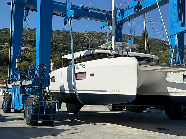 Lagoon 42 in Dubrovnik / ACI Marina Dubrovnik - Photo 5
