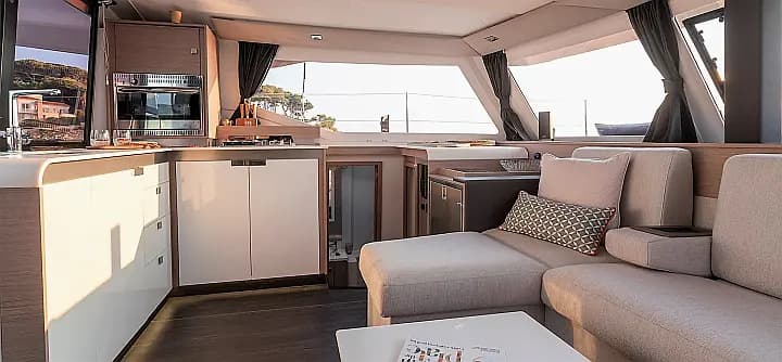Isla 40 in Paros port - Photo 5