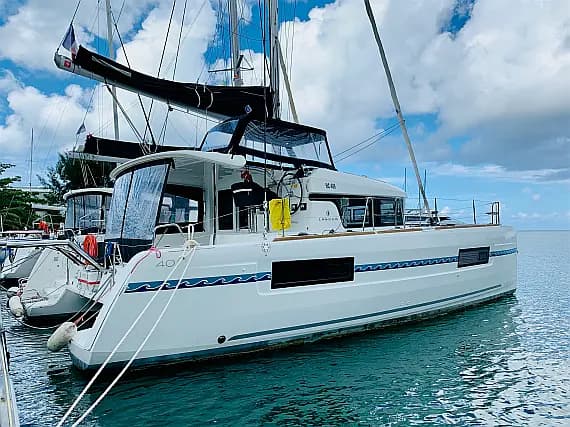 Lagoon 40 in Eden Island / Mahe, Victoria / Eden Island Marina - Photo 1