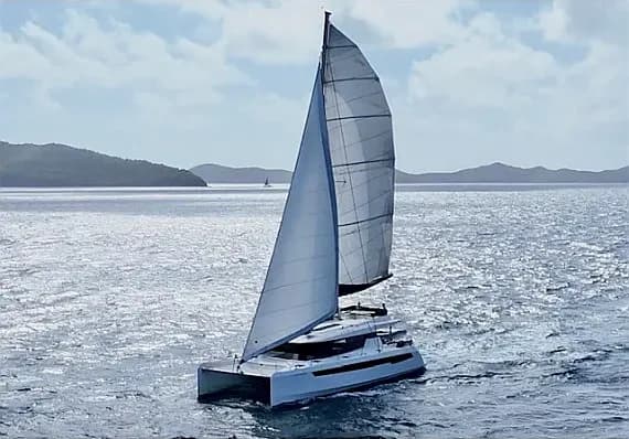Moorings 5000 in Tortola / Road Town / Fort Burt Marina - image 1