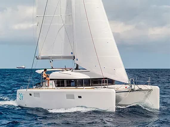 Lagoon 39