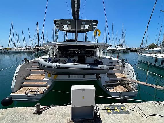 Lagoon 46 in Athens / Alimos Marina - image 1