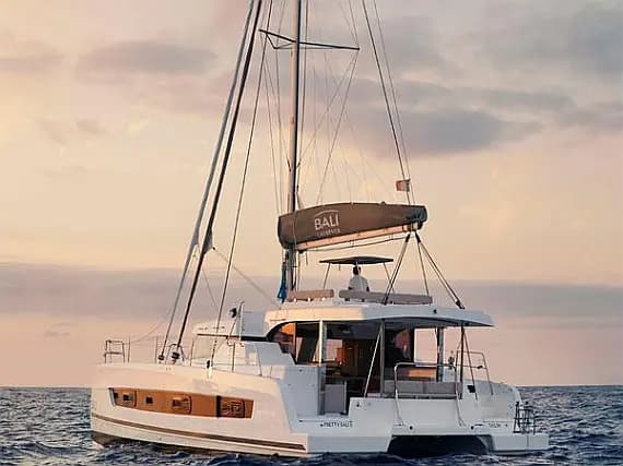 Bali Catspace in Lefkada / D-Marin Marina Lefkas - image 1