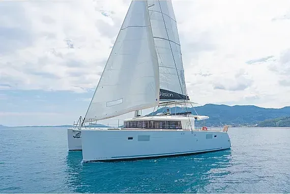Lagoon 450 Fly in Preveza Main Port - image 1