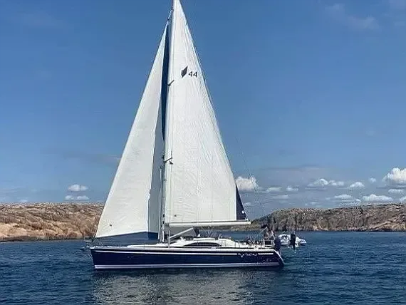 Bavaria 44 Vision in Hjellestad Marina - image 1