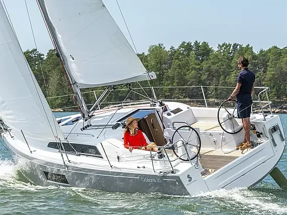 Oceanis 30.1 in Arzon / Port du Crouesty - image 1