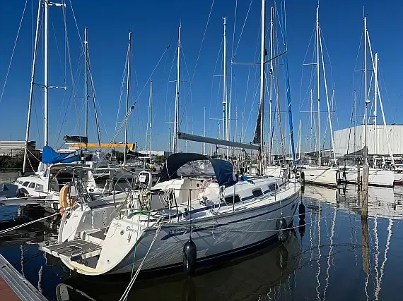 Bavaria 35 Cruiser in Lemmer - image 1