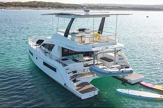 Leopard 43 PC in Ibiza / Sant Antoni de Portmany Port - image 1