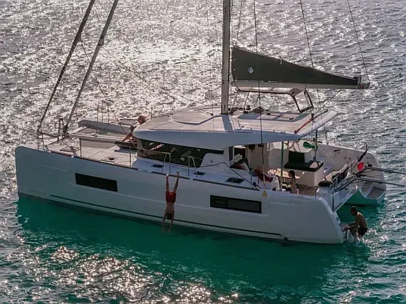 Lagoon 40 in Lefkada / D-Marin Marina Lefkas - image 1