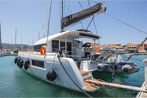 Lagoon 40 in Lefkada / Port of Lefkas - image 1