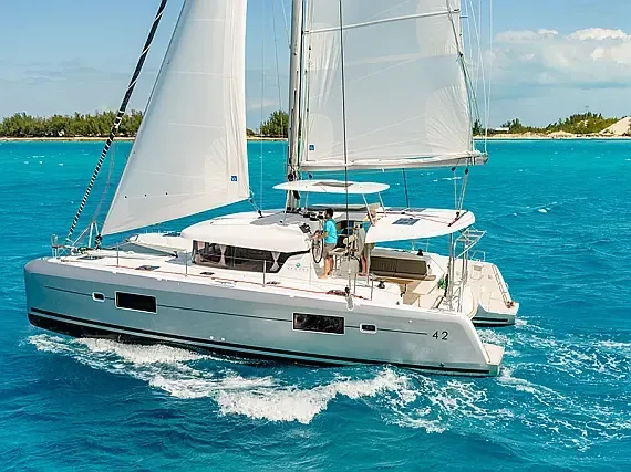 Lagoon 42 in Šibenik / D-Marin Marina Mandalina - image 1
