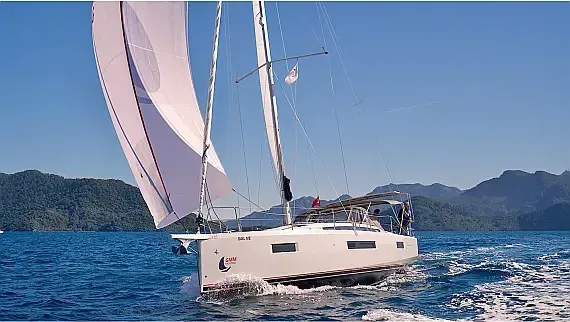 Sun Odyssey 410 in Marmaris / Albatros Marina - image 1