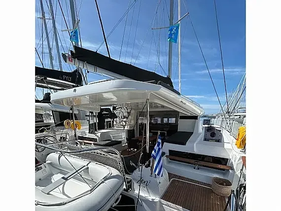 Lagoon 43 in Athens / Alimos Marina - image 1