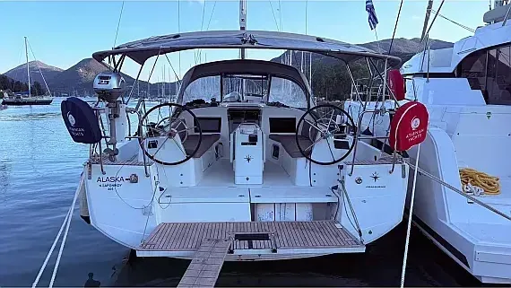 Sun Odyssey 410 in Lefkada / Nydri / Hotel Armonia - image 1