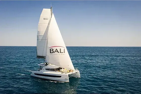 Bali 4.2 in Athens / Alimos Marina - image 1