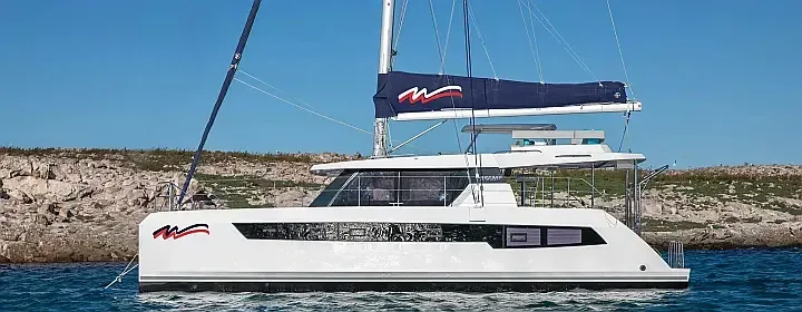Leopard 42 in Raiatea / Apooiti Marina - image 1