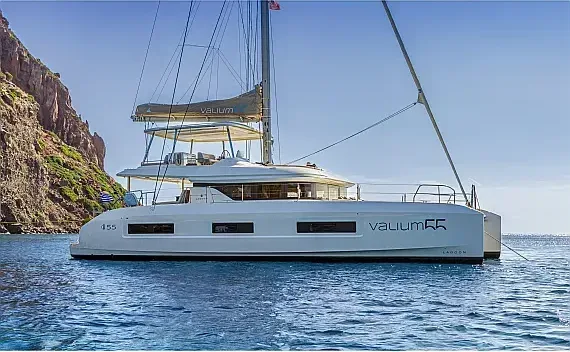 Lagoon 55 in Nea Peramos - Attica / Nea Peramos - image 1