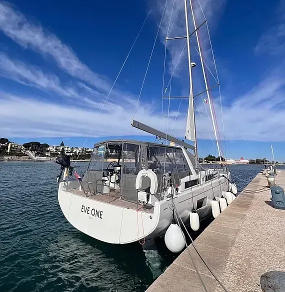 Oceanis 54 in Seget Donji / Marina Baotić - image 1