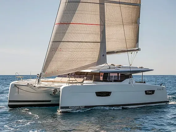 Astréa 42 in Tortola / Road Town / Fort Burt Marina - image 1