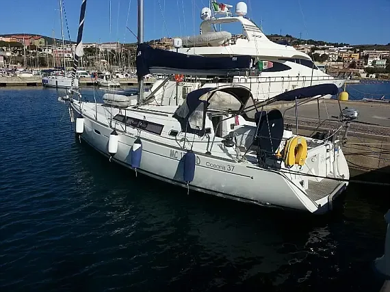 Oceanis 37 in Piombino / Salivoli - image 1