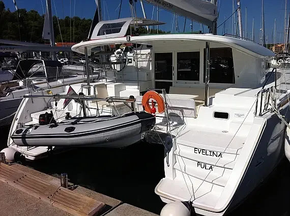Lagoon 400 S2 in Medulin / Marina Medulin - image 1