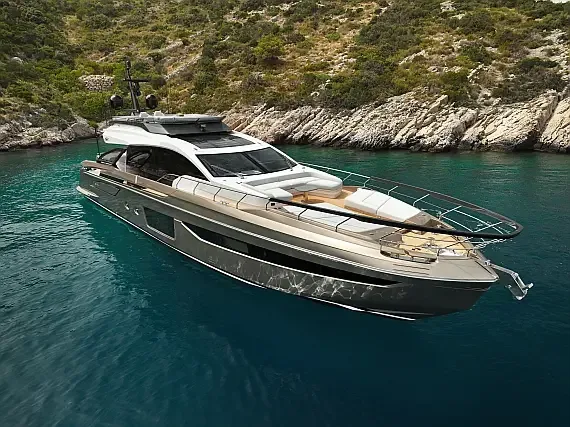 Azimut S8 in Rogoznica / Marina Frapa - image 1