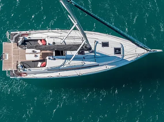 Sun Odyssey 380 in Skopelos / Elios / Neo Klima - image 1