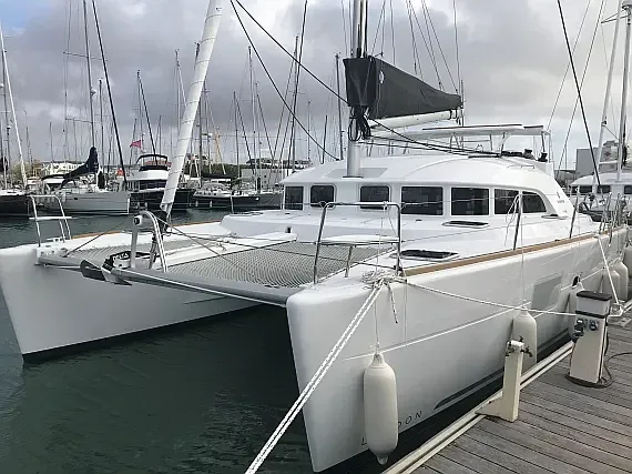 Lagoon 380 in Hyeres - image 1