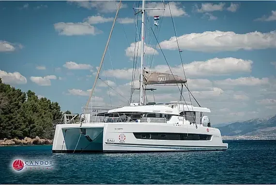 Bali Catspace in Kaštel Gomilica / Marina Kaštela - image 1