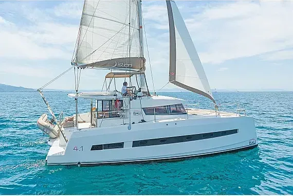 Bali 4.1 in Rhodes New Marina - image 1