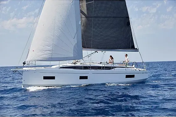 Bavaria 38 in La Spezia / Porto Mirabello - image 1