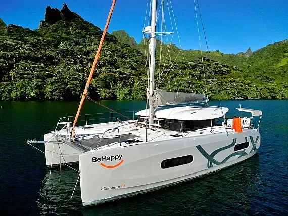 Excess 11 in Papeete, Tahiti / Papeete - image 1
