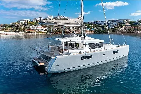 Lagoon 52F in Lavrion / Olympic Marina - image 1