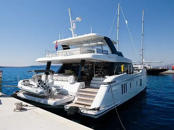 Sunreef 60 in Kaštel Gomilica / Marina Kaštela - image 1