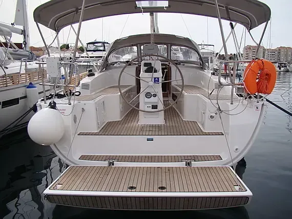 Bavaria 33 Cruiser in Biograd / Marina Kornati - image 1
