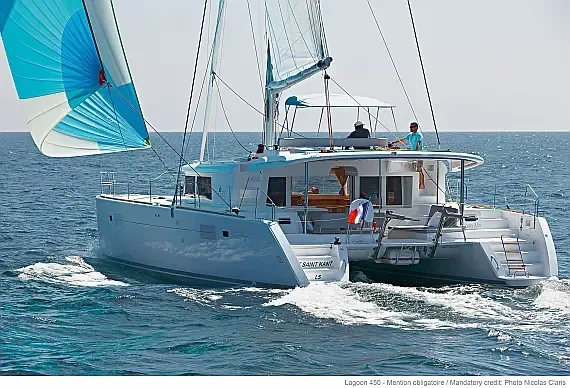Lagoon 450 in Martinique / Le Marin - image 1