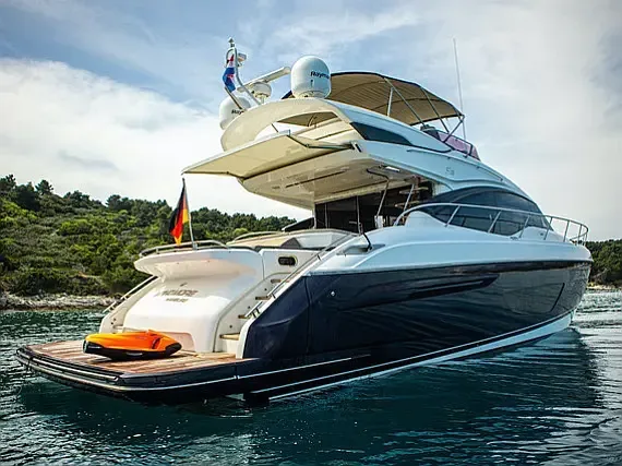 Princess S65 in Kaštel Gomilica / Marina Kaštela - image 1