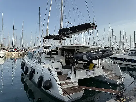 Lagoon 42 in Athens / Alimos Marina - image 1