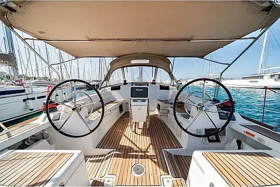 Sun Odyssey 439 in Lavrion Main Port - image 1