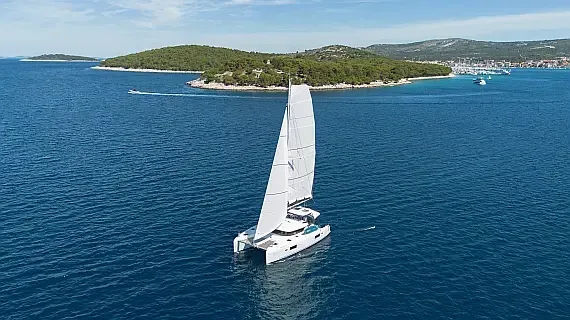 Lagoon 42 in Rogoznica / Marina Frapa - image 1