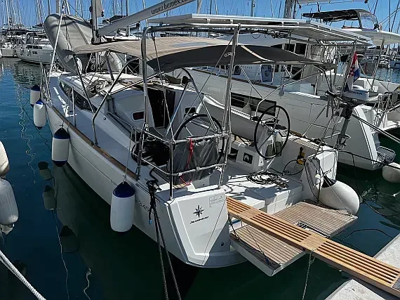 Sun Odyssey 349 in Sukošan / D-Marin Dalmacija Marina - image 1