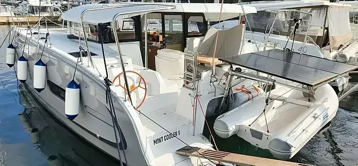 Excess 11 in Pula / Tehnomont Marina Veruda - image 1