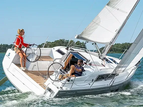 Oceanis 30.1 in Procida / Marina di Procida - image 1