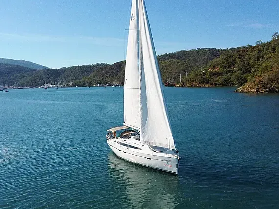 Bavaria 51 Cruiser in Fethiye / Yacht Classic Hotel - image 1