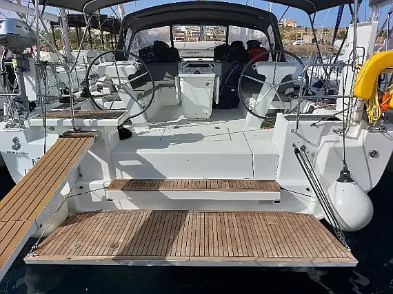 Oceanis 46.1 in Lavrion Main Port - image 1