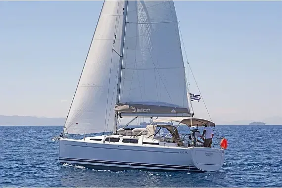 Hanse 345 in Preveza Main Port - image 1